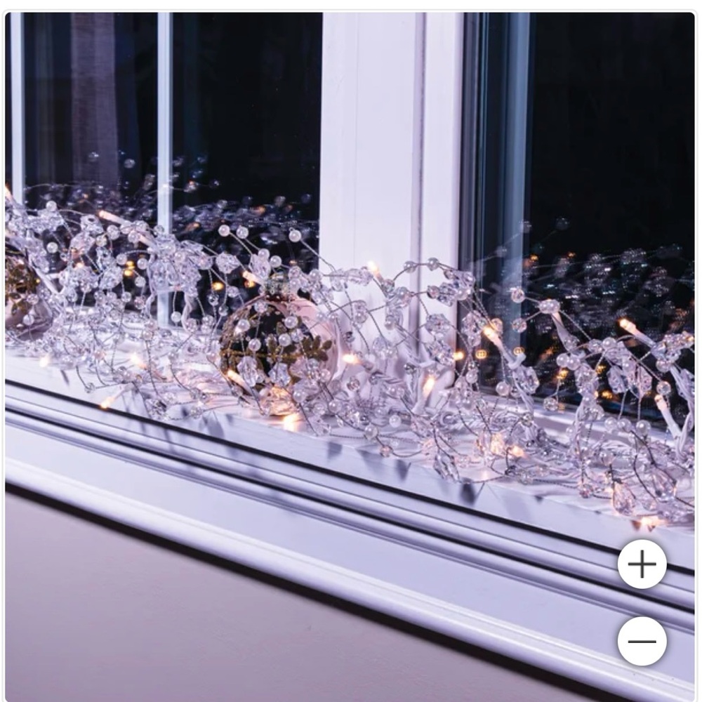 GE StayBright 9’ LED Glitter Gem Garland New store shelf display lights